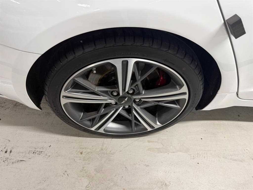제네시스 G70 더 뉴 G70 가솔린 2.5T 4WD 스포츠 패키지 이미지 8