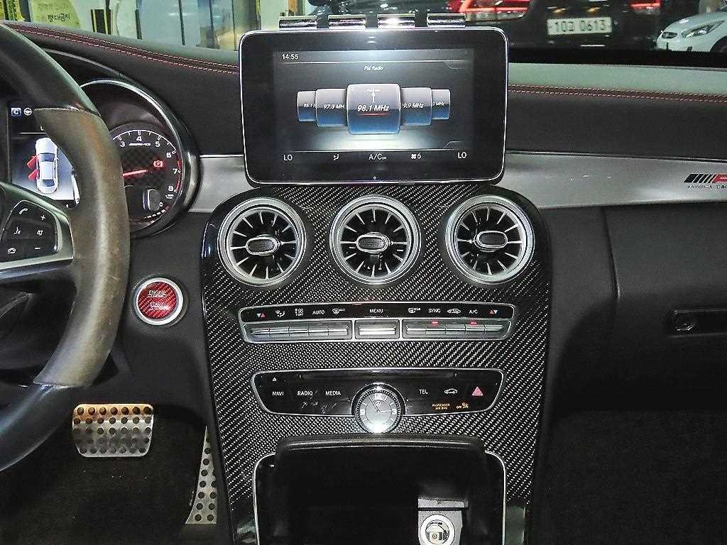 벤츠 C 클래스 C클래스 W205 C43 AMG 4MATIC 이미지 11