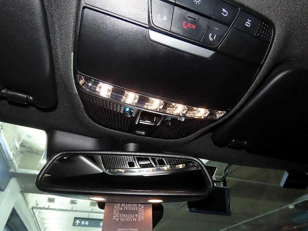 벤츠 C 클래스 C클래스 W205 C43 AMG 4MATIC 이미지 15