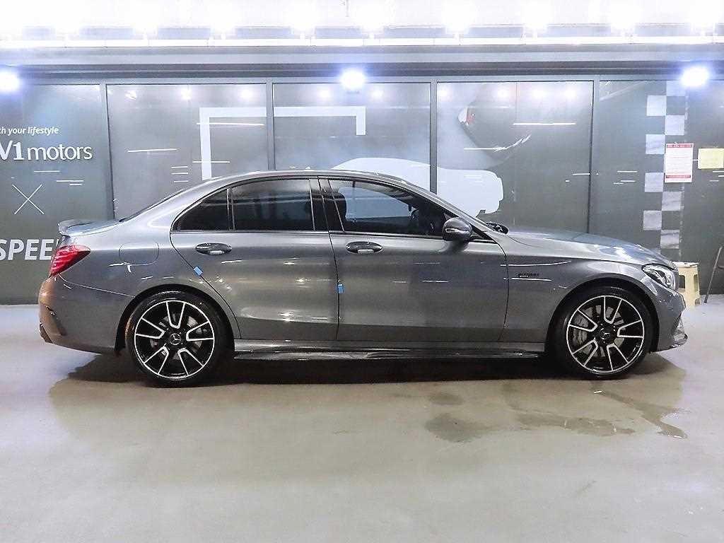 벤츠 C 클래스 C클래스 W205 C43 AMG 4MATIC 이미지 3
