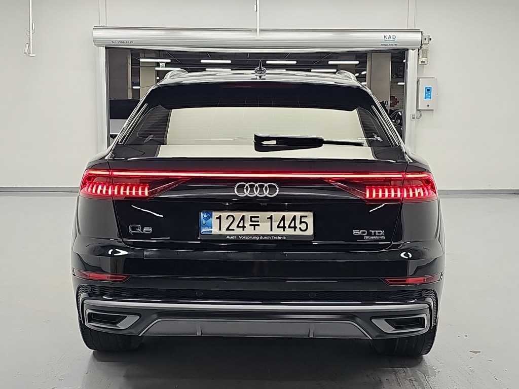 아우디 Q8 50 TDI 콰트로 프리미엄 이미지 3