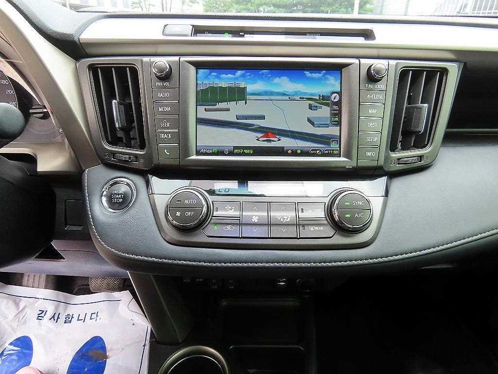 토요타 라브4 2.5 4WD 이미지 14