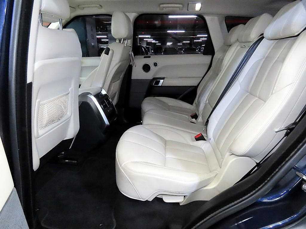 랜드로버 레인지로버 스포츠 레인지로버 스포츠 2세대 3.0 SDV6 HSE 다이나믹 이미지 7