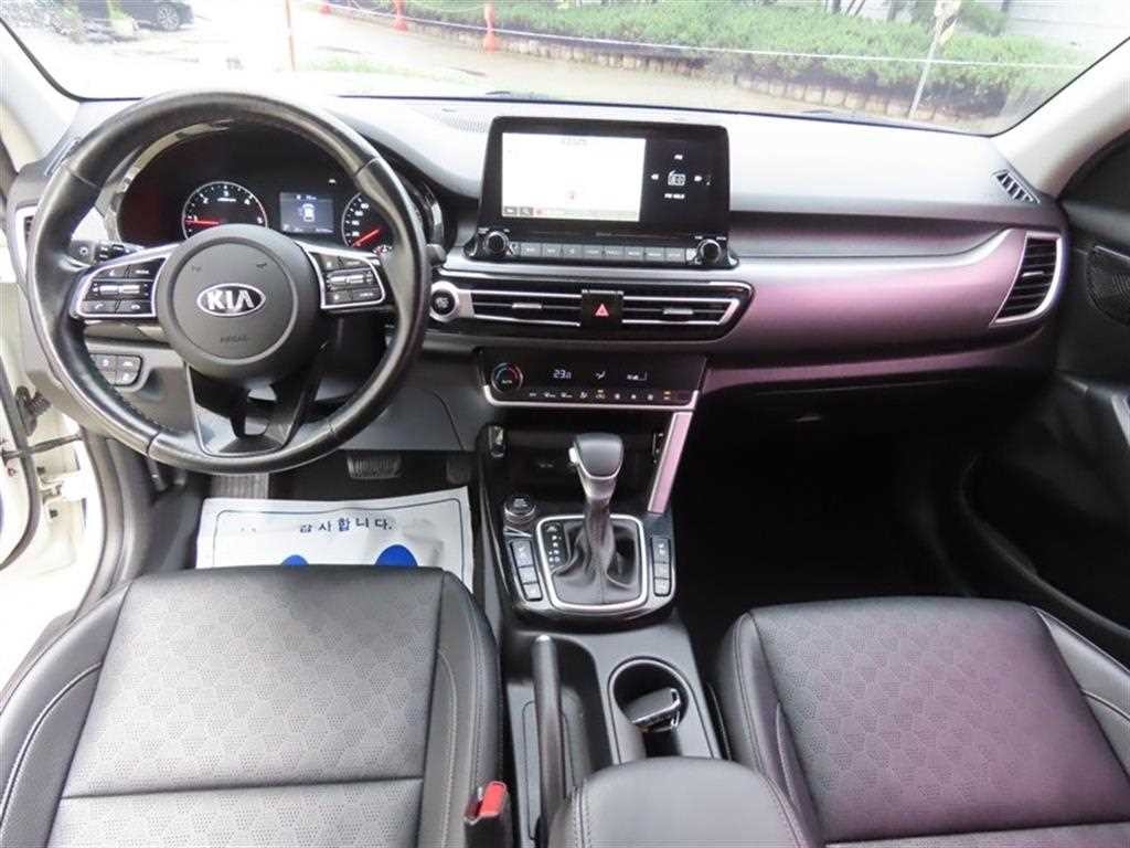기아 셀토스 디젤 1.6 2WD 노블레스 이미지 10