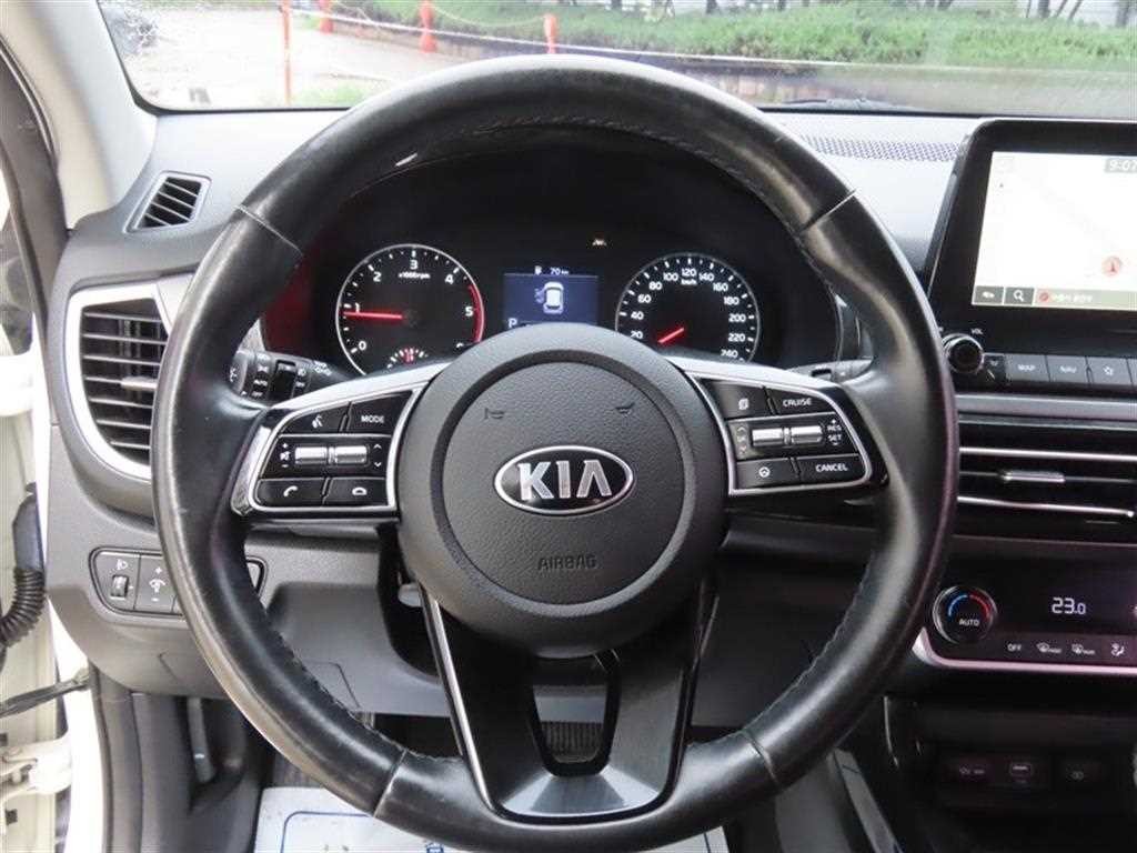 기아 셀토스 디젤 1.6 2WD 노블레스 이미지 11
