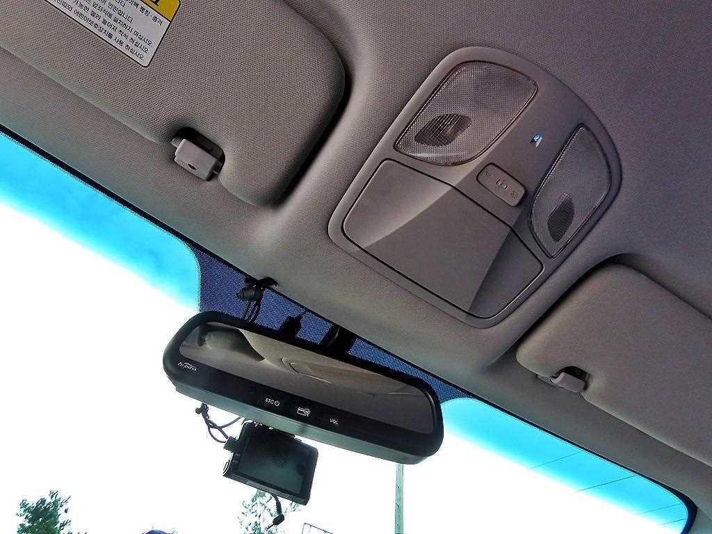 현대 i40 i40Saloon 1.7 VGT PYL 이미지 16