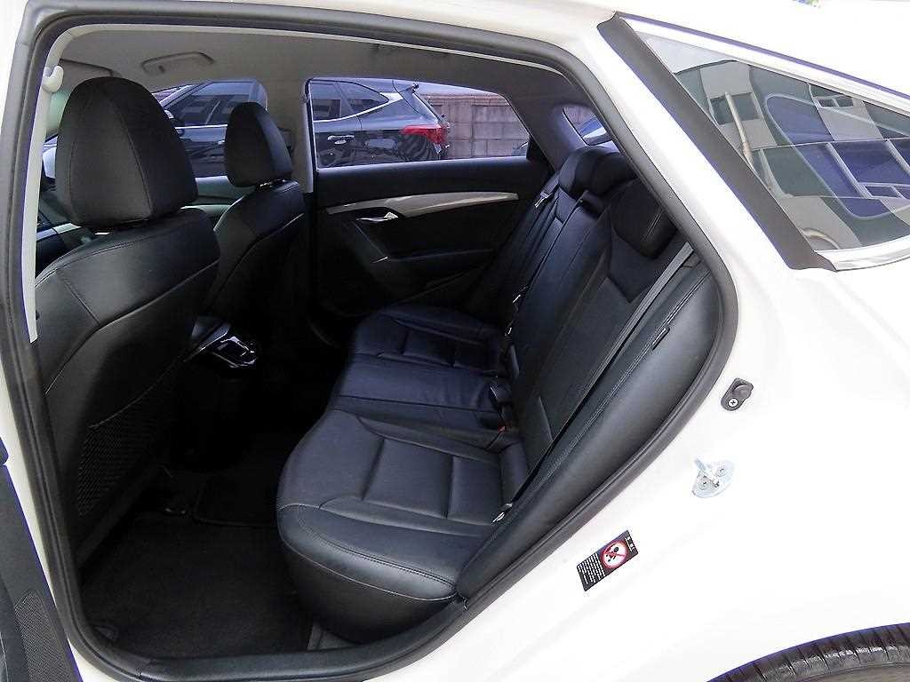 현대 i40 i40Saloon 1.7 VGT PYL 이미지 6
