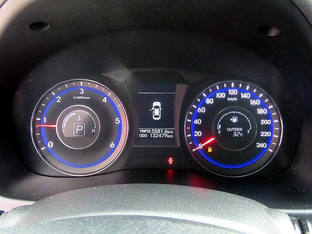 현대 i40 i40Saloon 1.7 VGT PYL 이미지 8