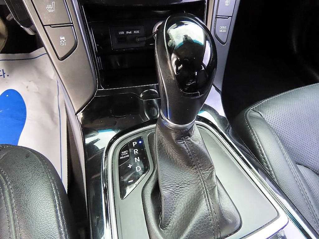 현대 i40 i40Saloon 1.7 VGT PYL 이미지 9