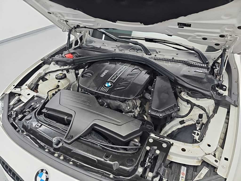 BMW 3시리즈 3시리즈 (F30) 320d 투어링 이미지 5