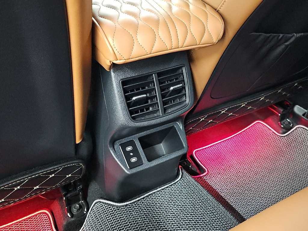 기아 셀토스 더 뉴 셀토스 가솔린 1.6 터보 4WD 시그니처 이미지 13