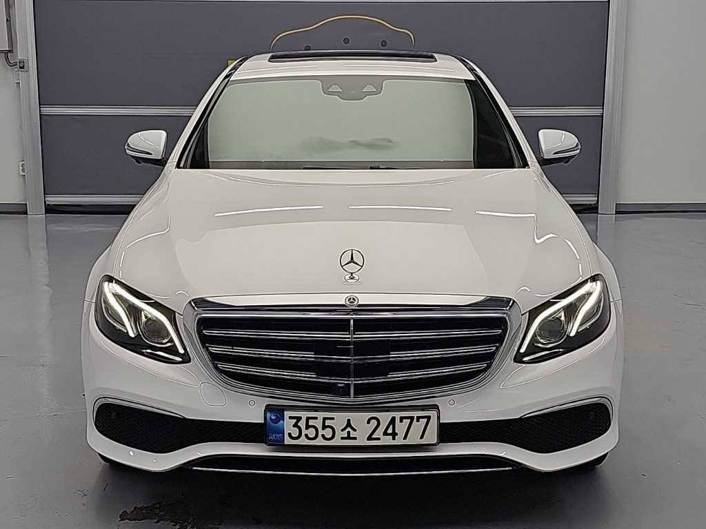 벤츠 E 클래스 E-클래스 W213 E300 4MATIC 익스클루시브 이미지 2