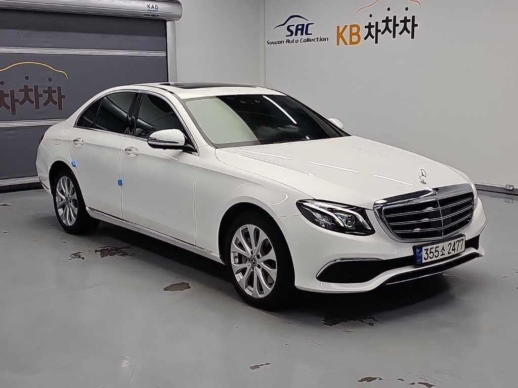 벤츠 E 클래스 E-클래스 W213 E300 4MATIC 익스클루시브 이미지 4