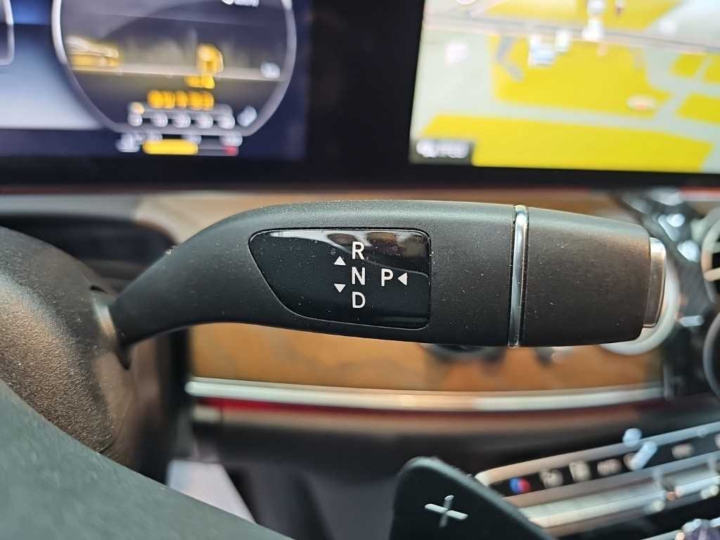 벤츠 E 클래스 E-클래스 W213 E300 4MATIC 익스클루시브 이미지 8
