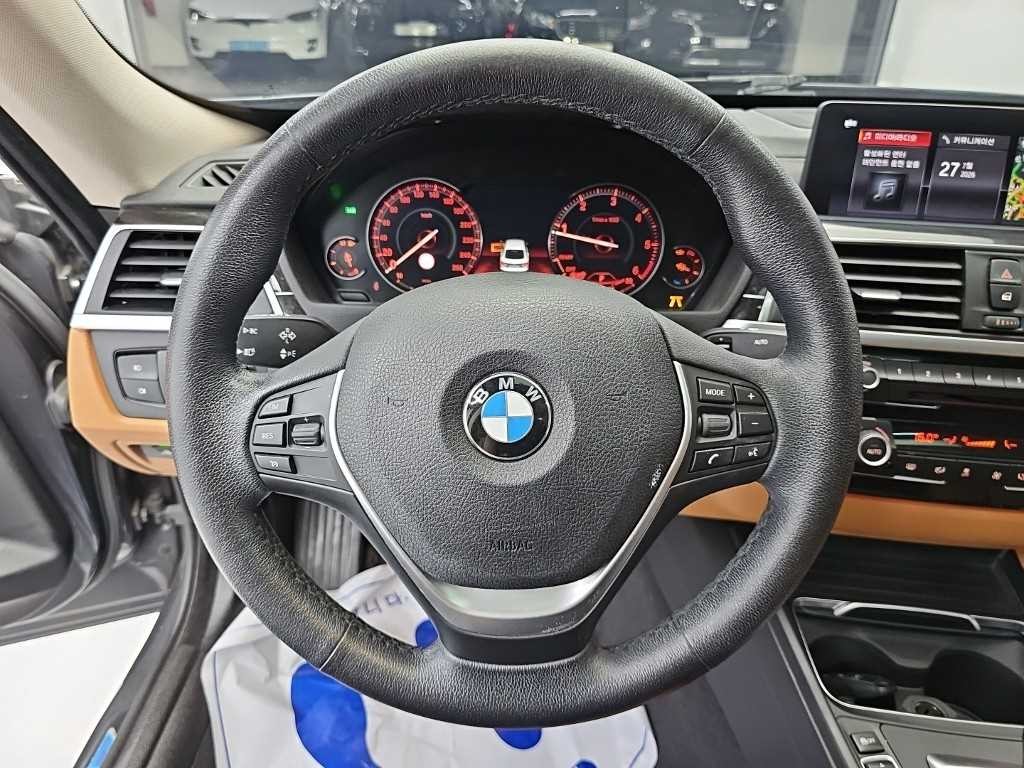 BMW 그란투리스모 3시리즈 GT (F34) GT 320D 럭셔리 이미지 9