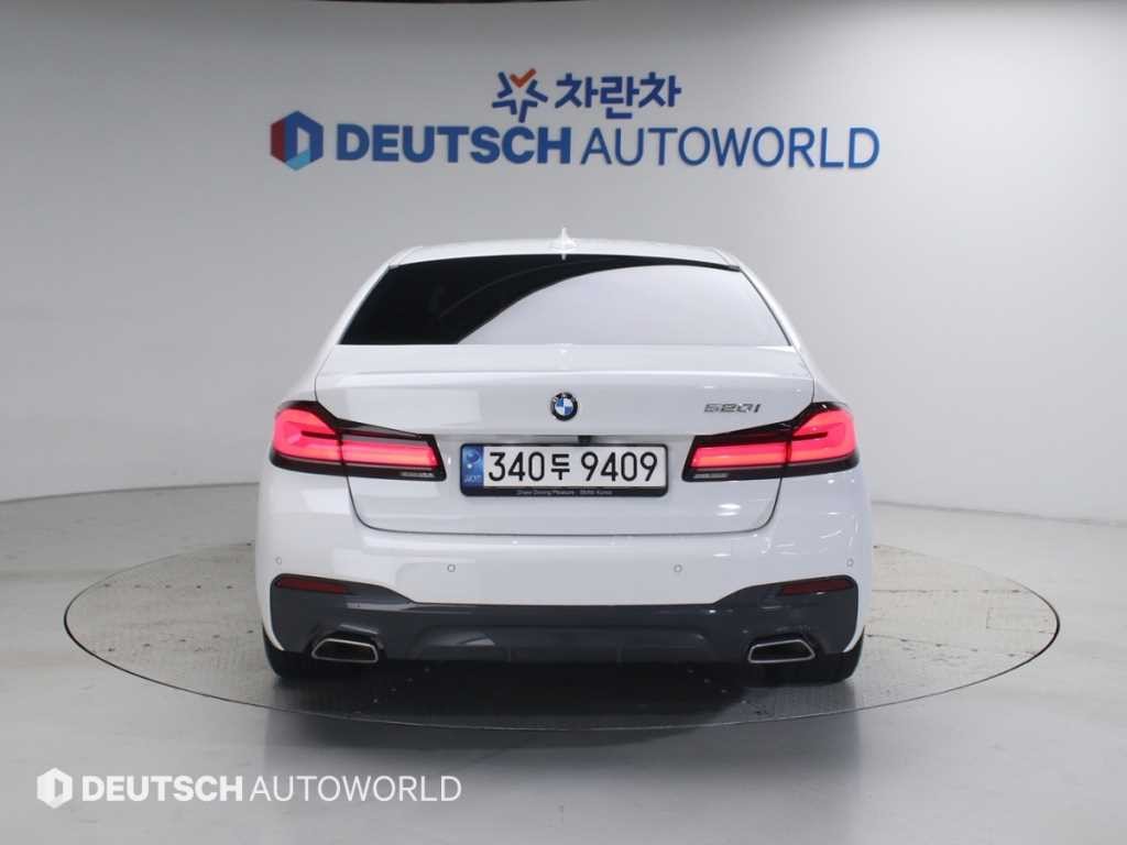 BMW 5시리즈 5시리즈 (G30) 520i M 스포츠 이미지 4