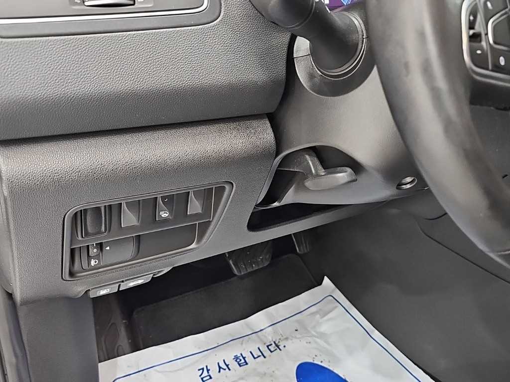 르노코리아(삼성) QM6 더뉴QM6 가솔린 2.0 GDe LE 2WD 이미지 17