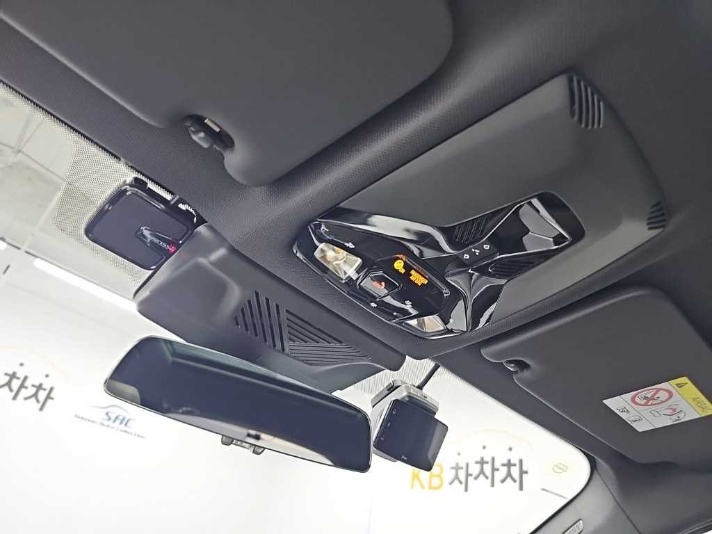 BMW X1 X1 (U11) M35i xDrive 이미지 17