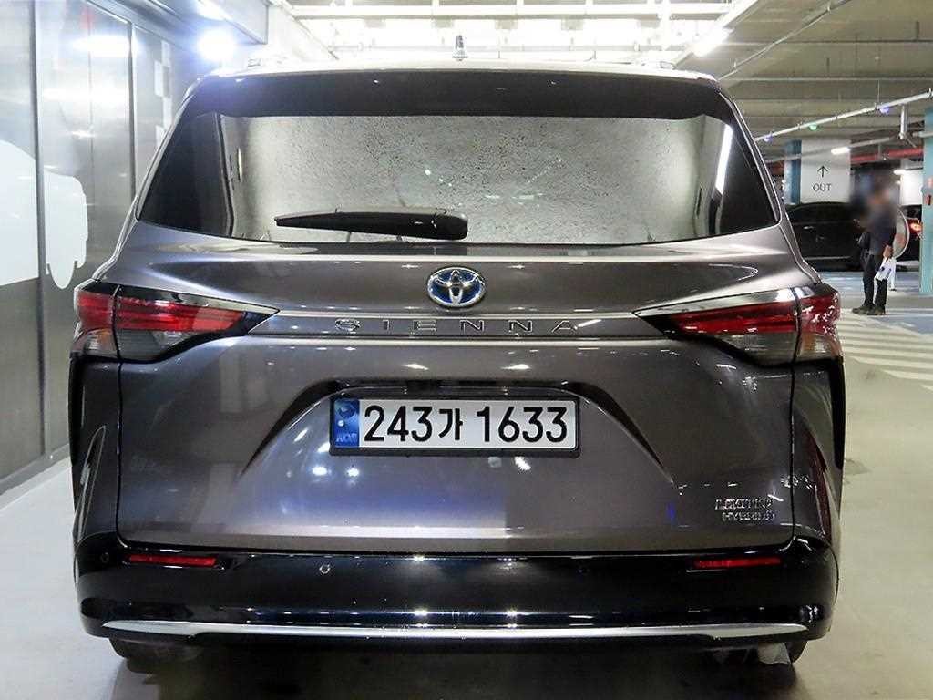 토요타 시에나 2.5 2WD 하이브리드 이미지 5