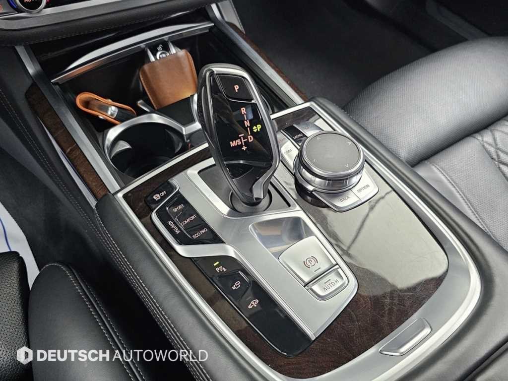 BMW 7시리즈 7시리즈 (G11) 750Li xDrive 이미지 9