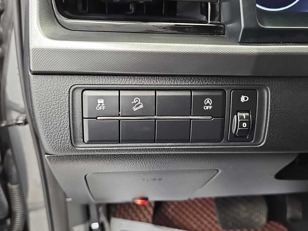 KG모빌리티(쌍용) 렉스턴 더 뉴 렉스턴 스포츠 디젤 2.2 4WD 프레스티지 이미지 18