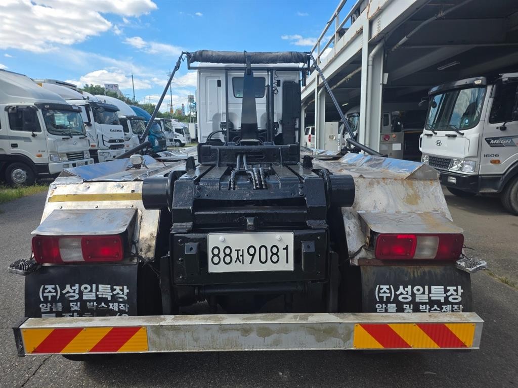 중대형화물 압축진개 암롤트럭 현대 이미지 7