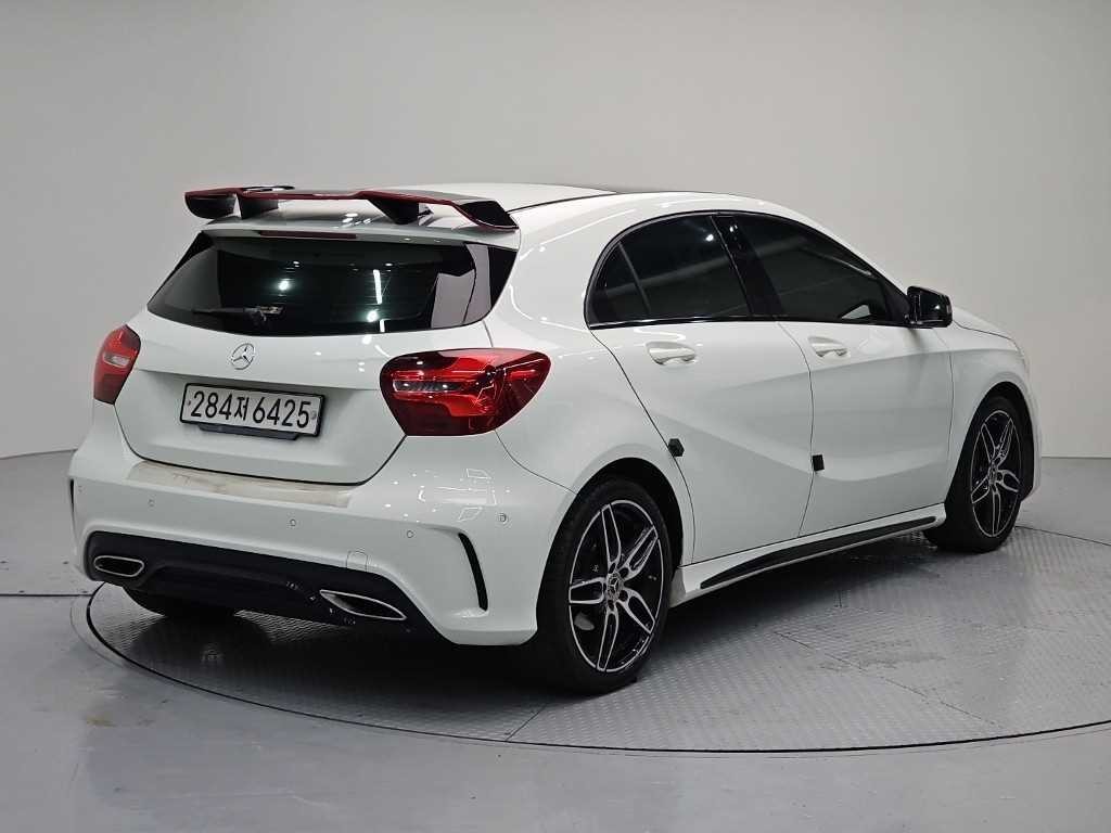 벤츠 A 클래스 A클래스 W176 A200 AMG LINE 이미지 4