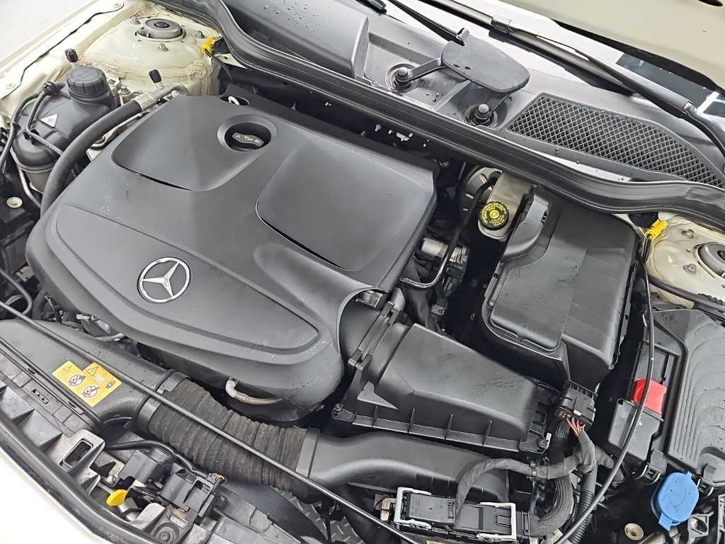벤츠 A 클래스 A클래스 W176 A200 AMG LINE 이미지 5