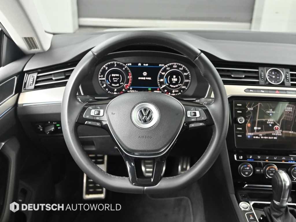 폭스바겐 아테온 2.0 TDI 엘레강스 프레스티지 이미지 13