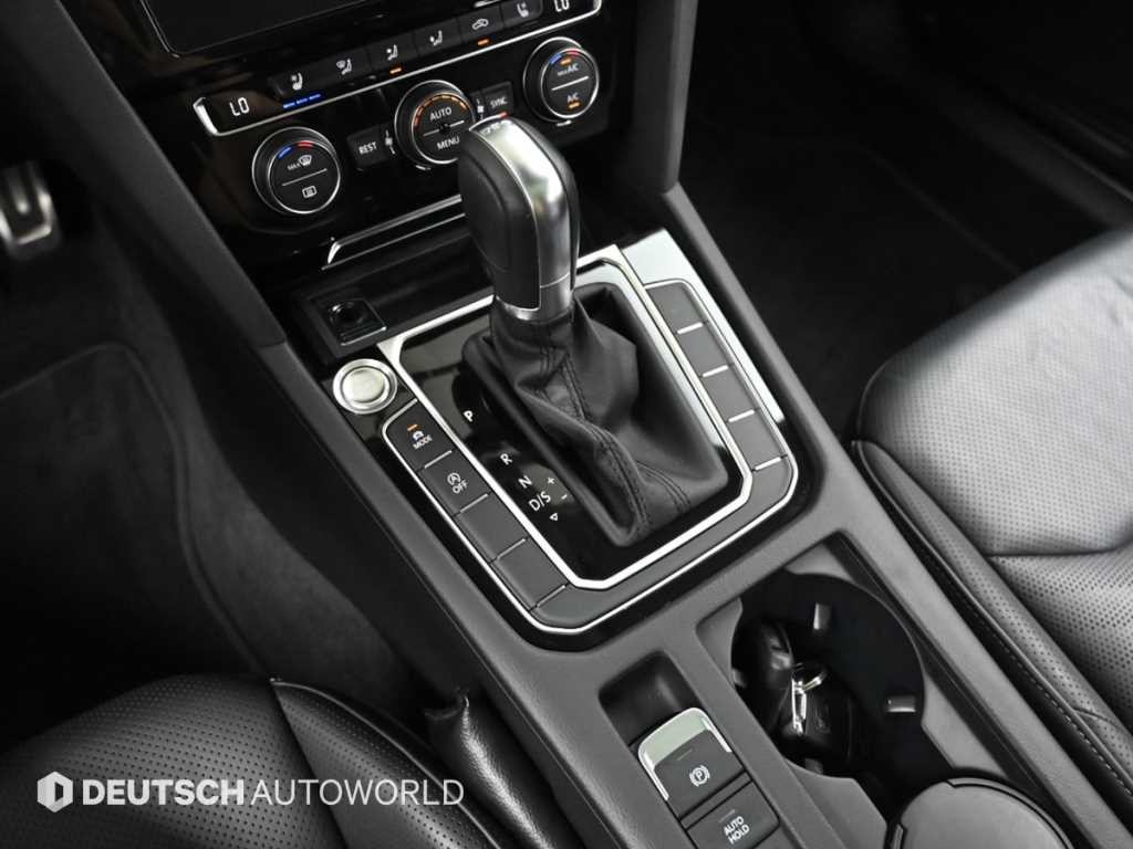 폭스바겐 아테온 2.0 TDI 엘레강스 프레스티지 이미지 9