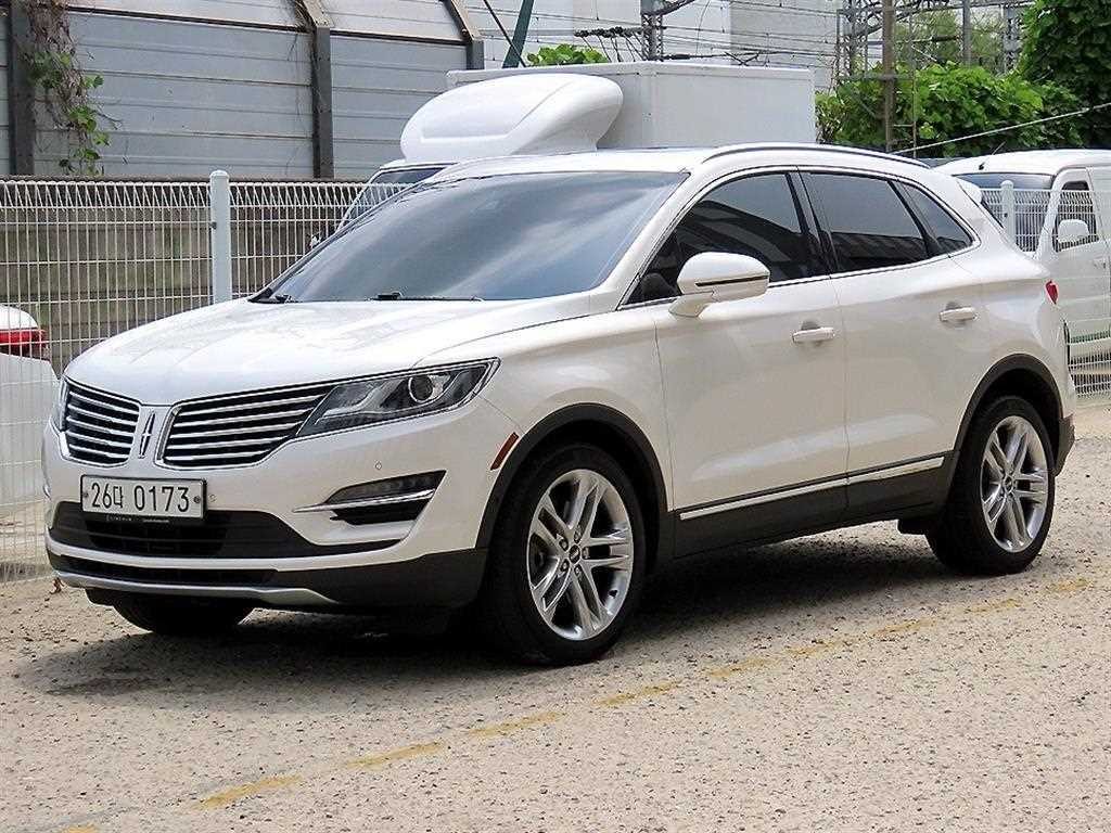 링컨 MKC 2.0 AWD 이미지 2
