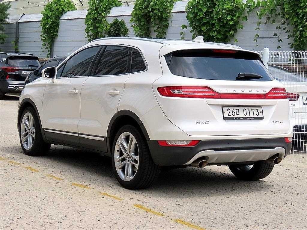 링컨 MKC 2.0 AWD 이미지 3