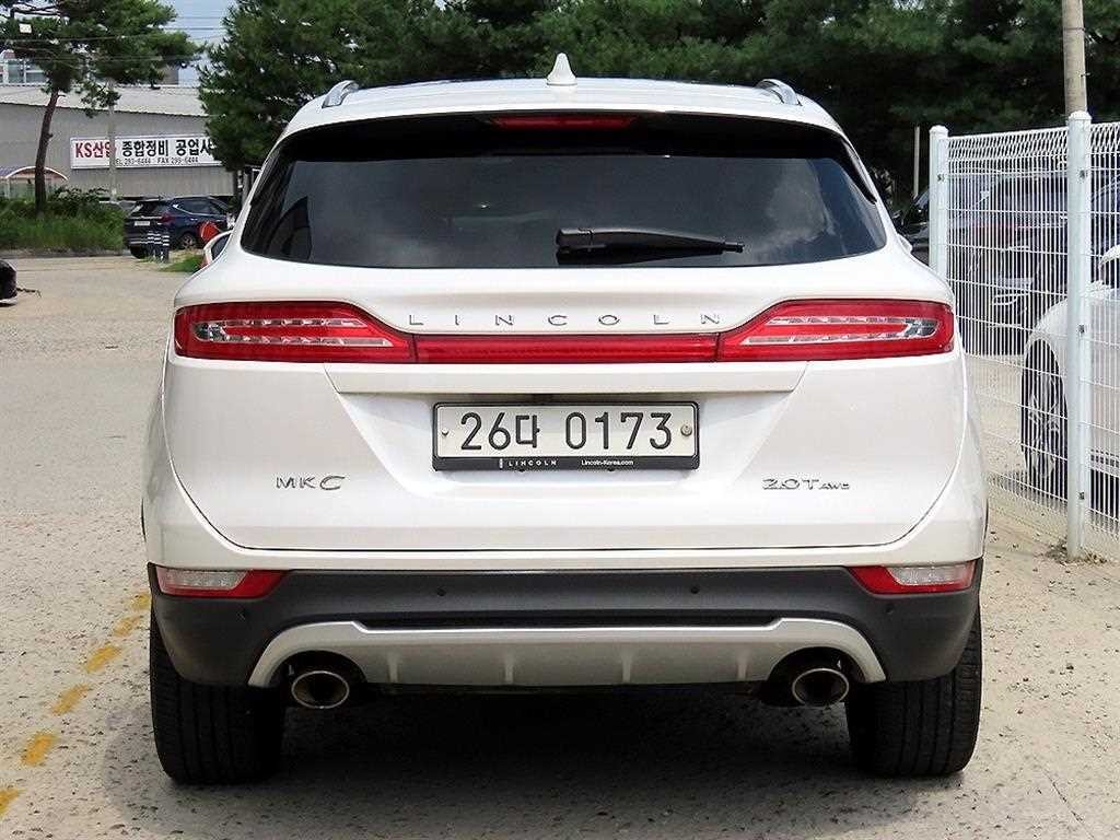 링컨 MKC 2.0 AWD 이미지 4