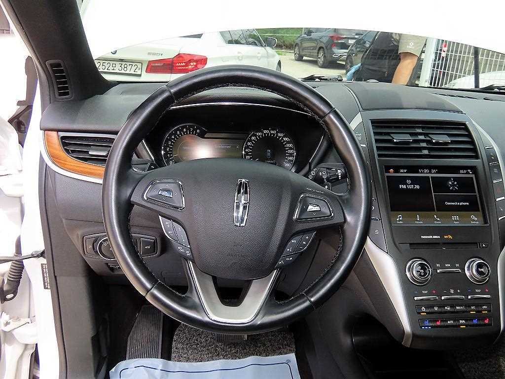 링컨 MKC 2.0 AWD 이미지 8