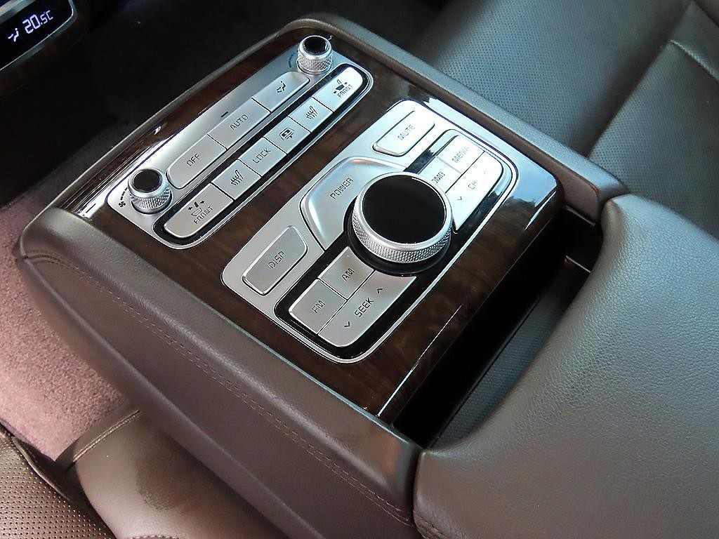 기아 K9 더 K9 3.8 GDI AWD 플래티넘Ⅱ 이미지 16