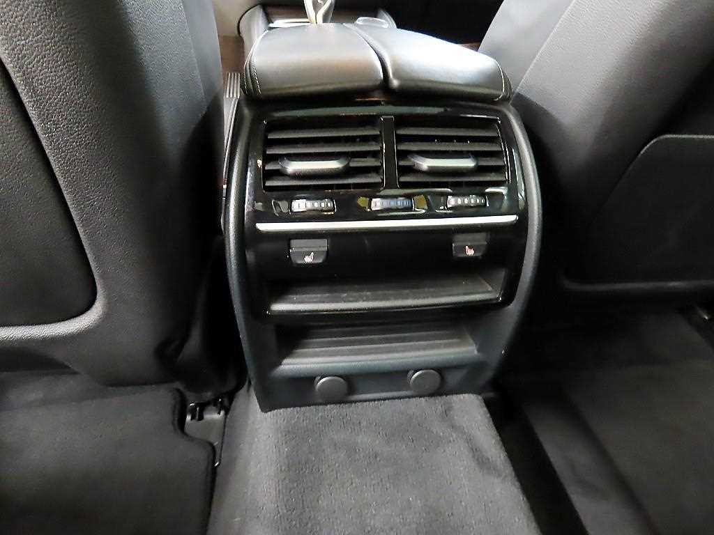 BMW 5시리즈 5시리즈 (G30) 530i 럭셔리 플러스 이미지 12
