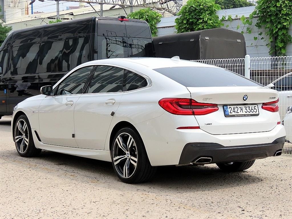 BMW 그란투리스모 6시리즈 GT (G32) 630i xDrive M 스포츠 이미지 3