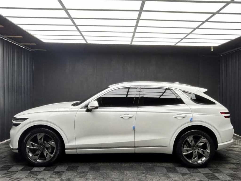 제네시스 GV70 일렉트리파이드 GV70 e-AWD 이미지 3