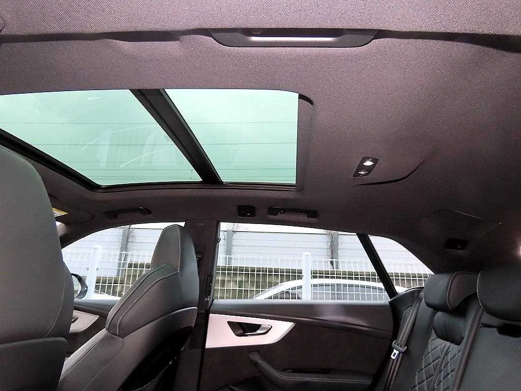 아우디 Q8 55 TFSI 콰트로 프리미엄 이미지 17
