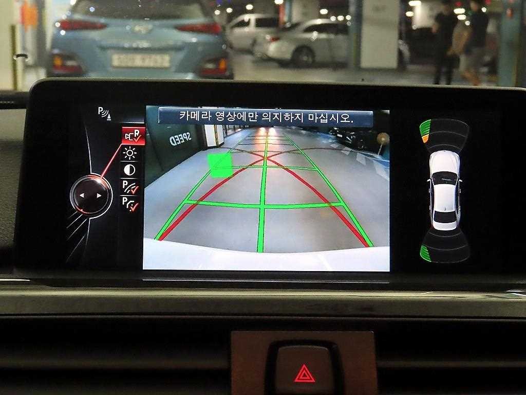 BMW 3시리즈 3시리즈 (F30) 320d 이미지 15