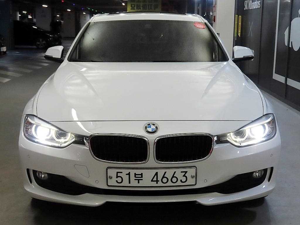 BMW 3시리즈 3시리즈 (F30) 320d 이미지 2
