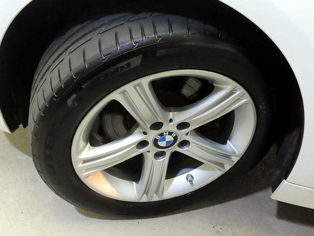 BMW 3시리즈 3시리즈 (F30) 320d 이미지 20