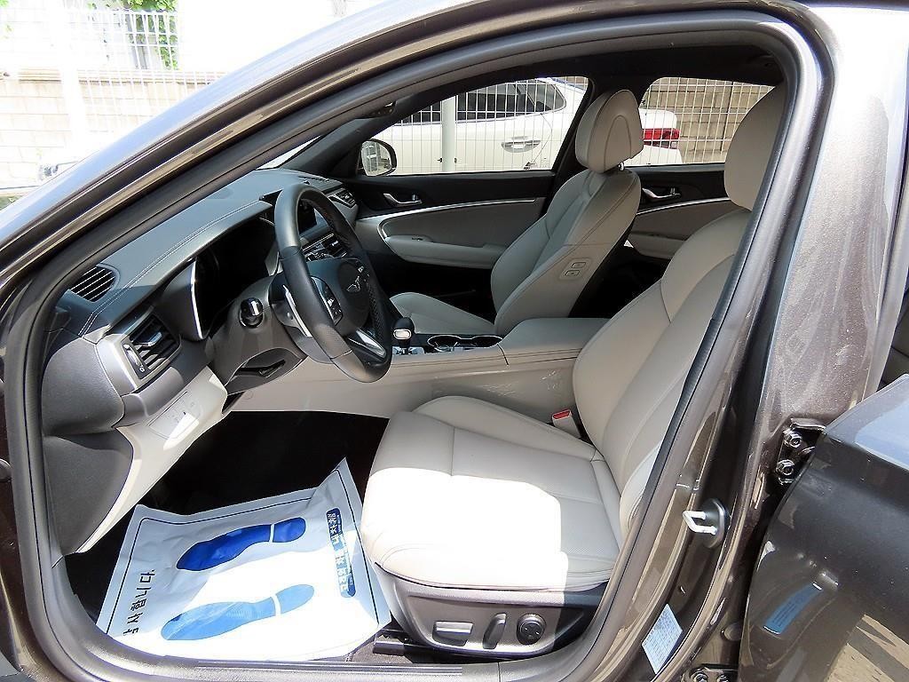 제네시스 G70 더 뉴 G70 가솔린 2.0T 4WD 기본형 이미지 5