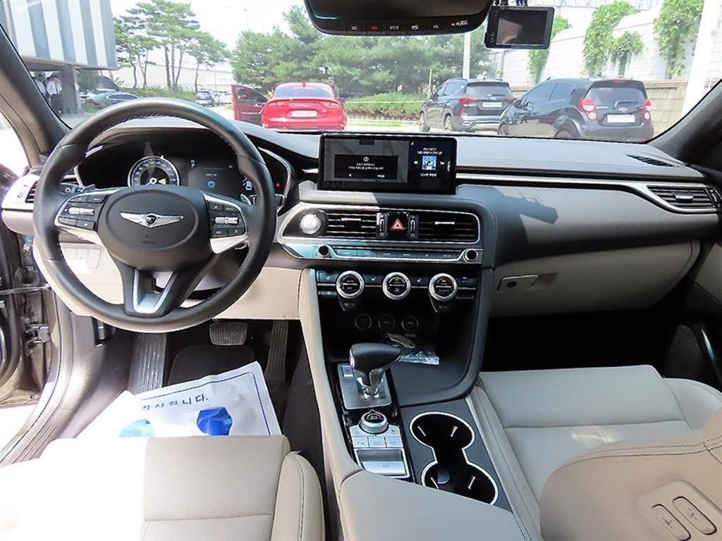 제네시스 G70 더 뉴 G70 가솔린 2.0T 4WD 기본형 이미지 7