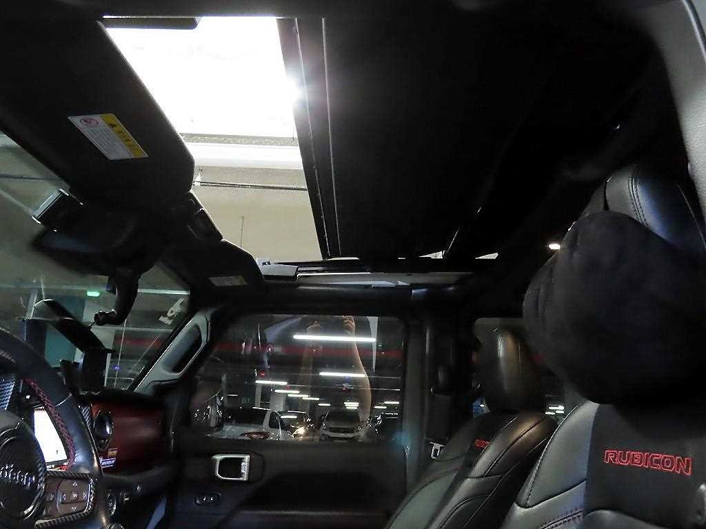지프 랭글러 랭글러 (JL) 2.0 루비콘 4도어 파워 탑 이미지 16
