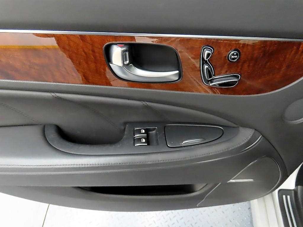 현대 에쿠스 에쿠스(신형) VL380(LIMOUSINE) 프레스티지 이미지 12