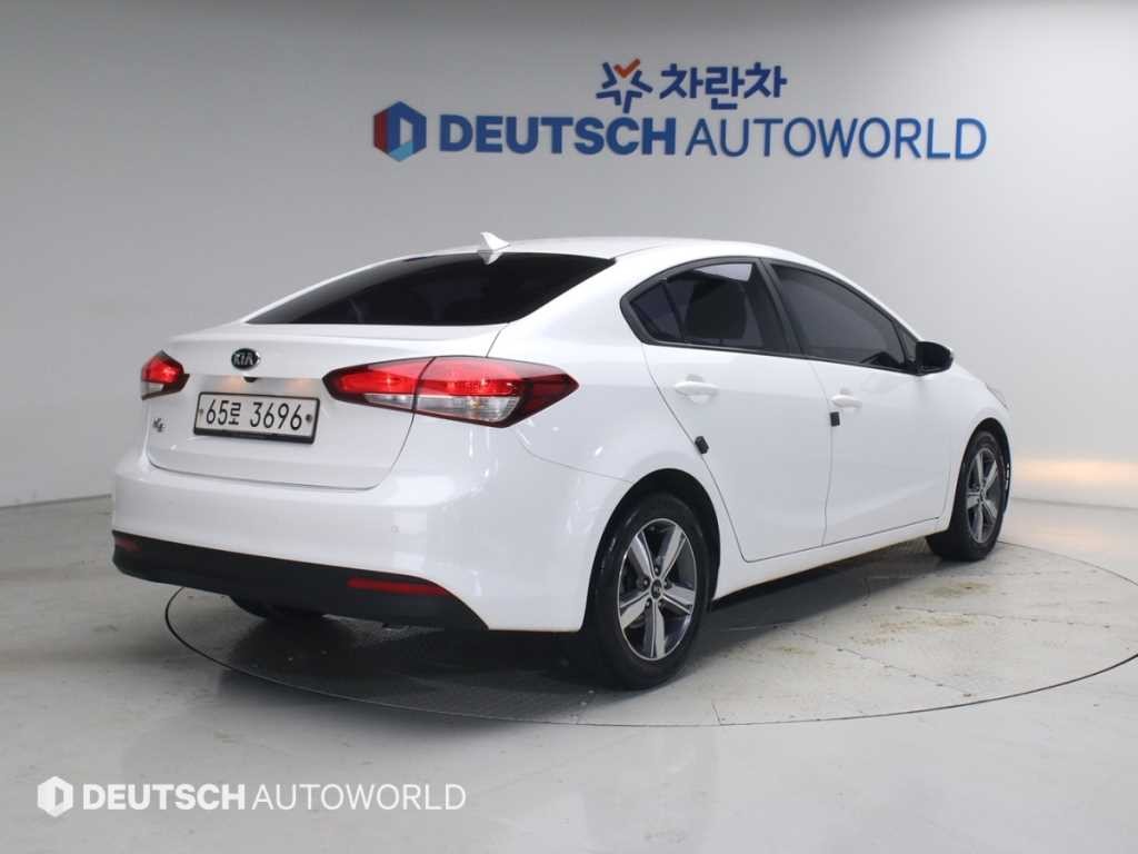 기아 K3 더뉴 K3 1.6 GDI 트렌디 이미지 2