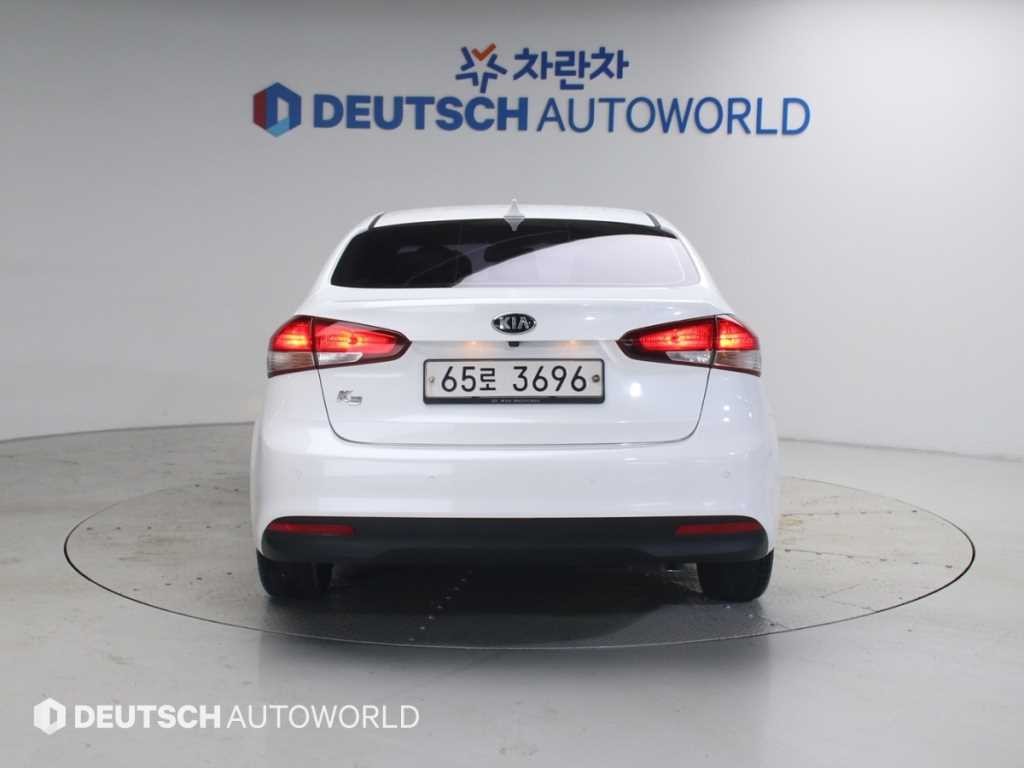 기아 K3 더뉴 K3 1.6 GDI 트렌디 이미지 4