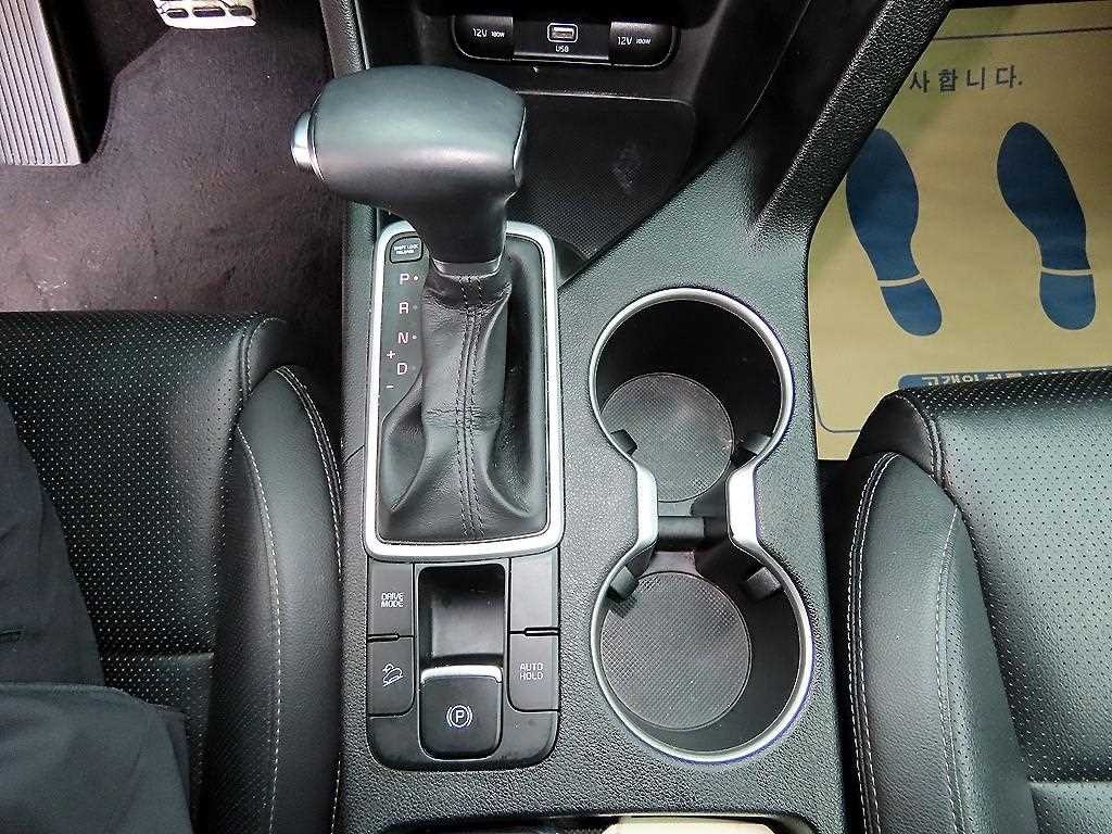 기아 스포티지 스포티지 더 볼드 1.6 디젤 2WD 프레스티지 이미지 10