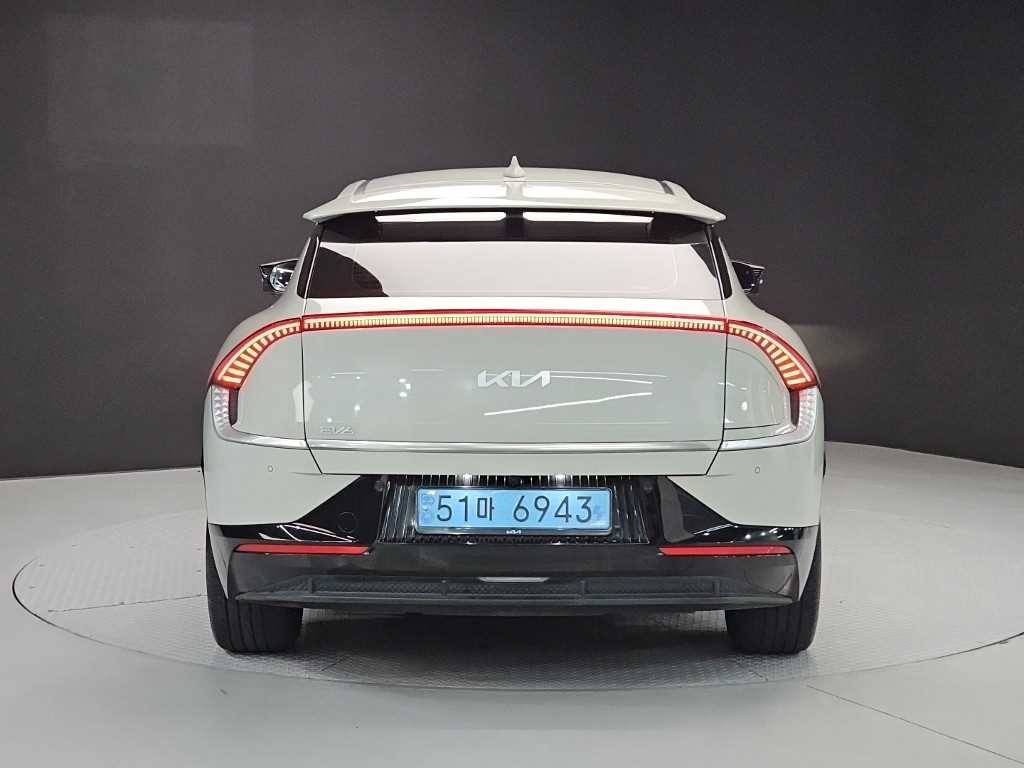기아 EV6 롱레인지 어스 이미지 3